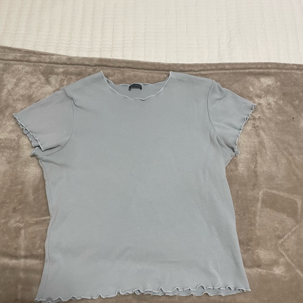Brandy Melville cropped shirt